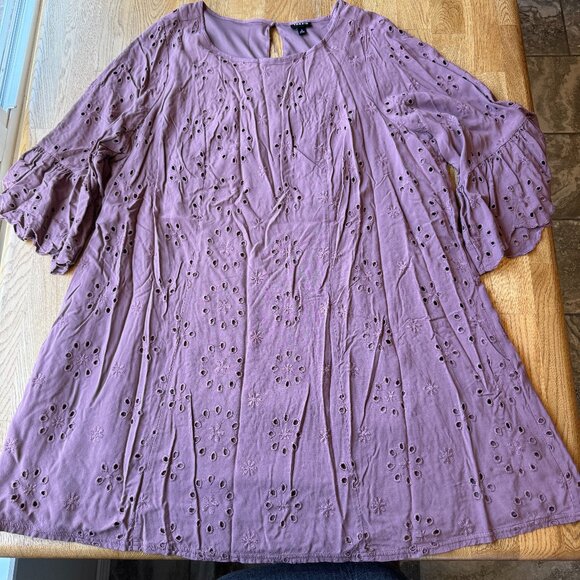 Torrid Mini Challis Eyelet Dress Rose Taupe Bell Sleeve Size 3X - Picture 2 of 11